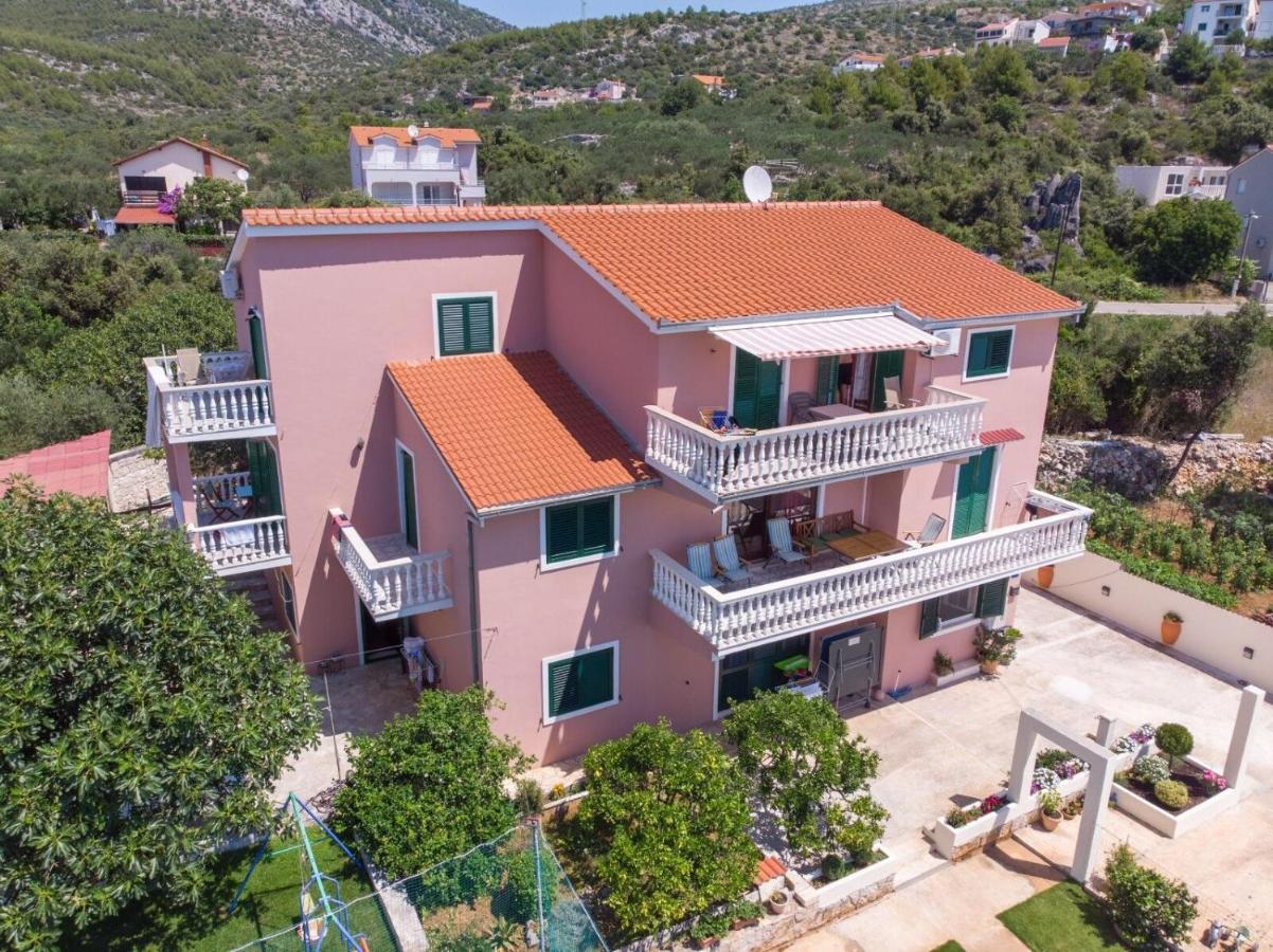 Apartments Mirko Seget Vranjica Exterior photo