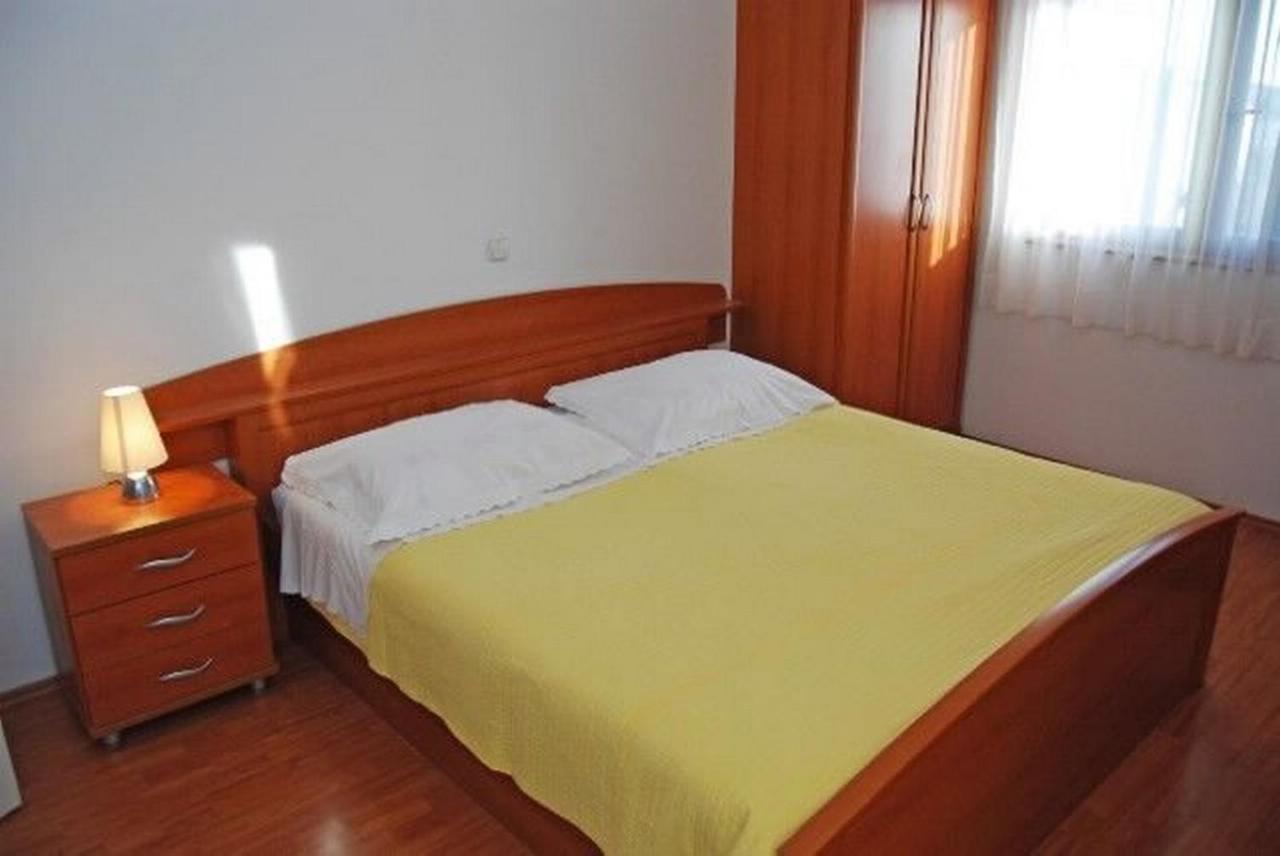 Apartments Mirko Seget Vranjica Exterior photo