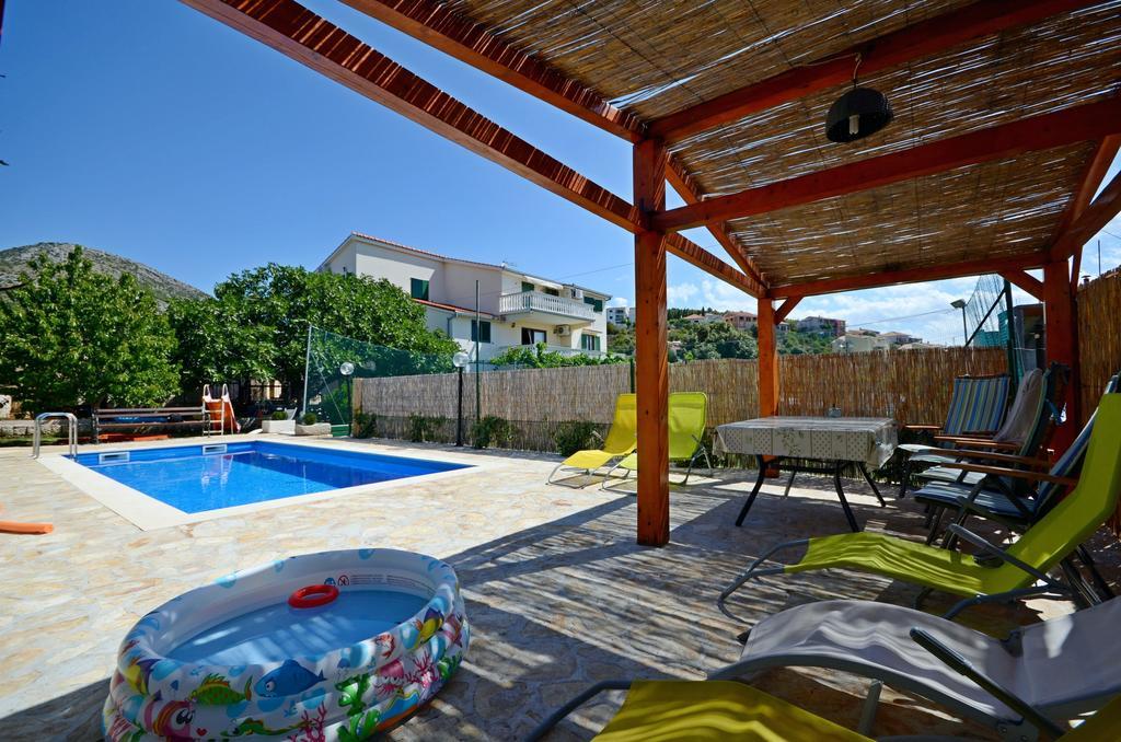 Apartments Mirko Seget Vranjica Exterior photo